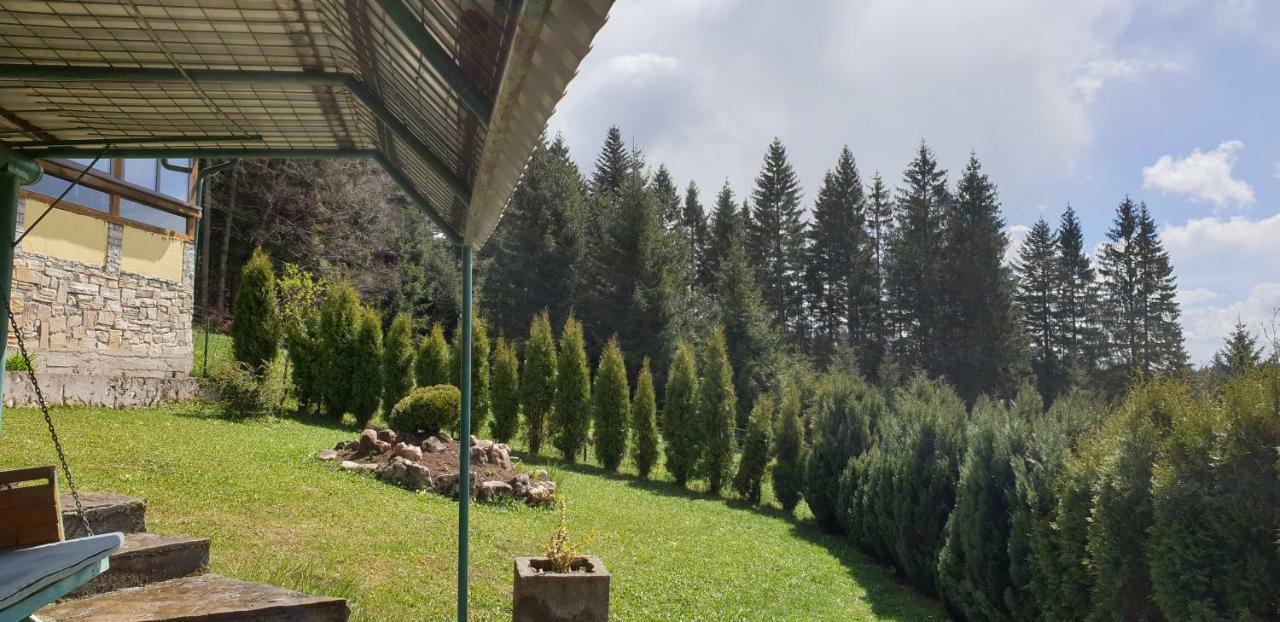 Green Forest 弗拉西克 外观 照片